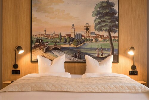Hotel Bayerischer Hof, Забронировать Отель Отели Эрланген 4 звезды, рядом с Theater Fifty-Fifty, 4*