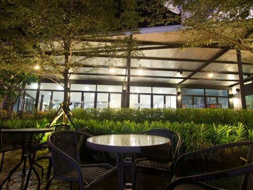 Primetime Hotel, Забронировать Отель Чонбури провинция Чонбури