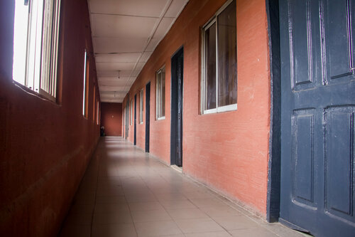 Emota Paradise Phase 1, Prenota Hotel Ikeja Lagos