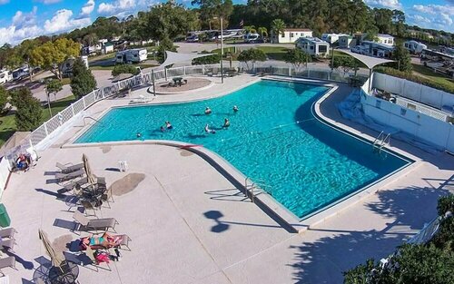 Enduro RV Citrus Valley Resort, Забронировать Курортный отель Фор Корнерз штат Флорида