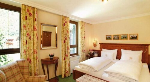 Hotel Bräu, Book Hotel Hoteller i Tyrol med pool, Swimmingpool