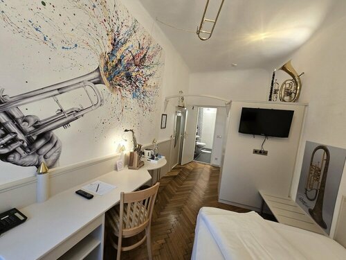 Boutique Hotel Goldenes Lamm Villach, Book Boutique Villach Dobratsch, near Villach Central Station