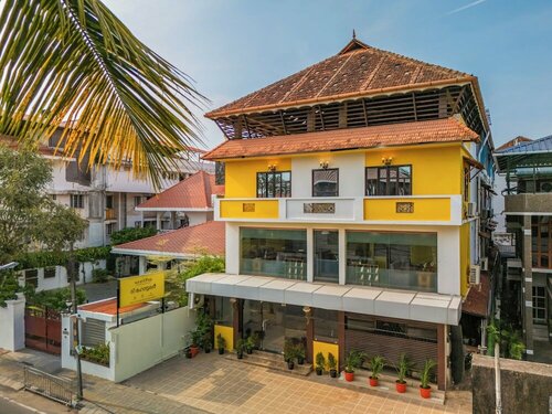Hotel Bright Heritage, Забронировать Отель Отели Форта Коччи с парковкой, Парковка