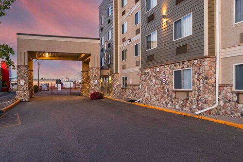 Comfort Inn And Suites, Varaa Hotelli Hotellit Saskatchewan pysäköinnillä, Pysäköinti