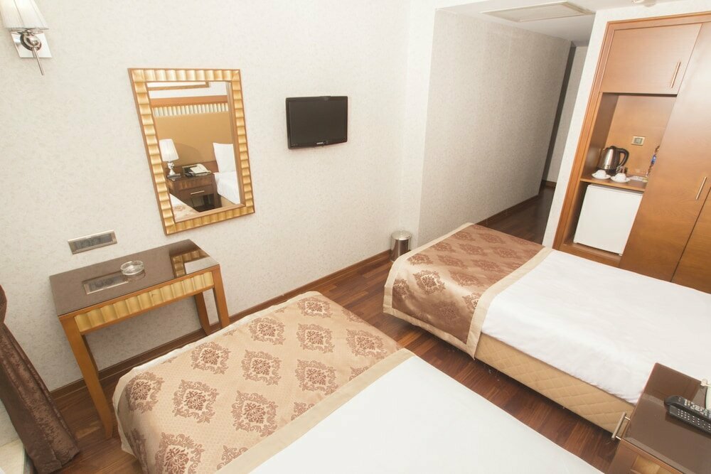 Mineo Hotel