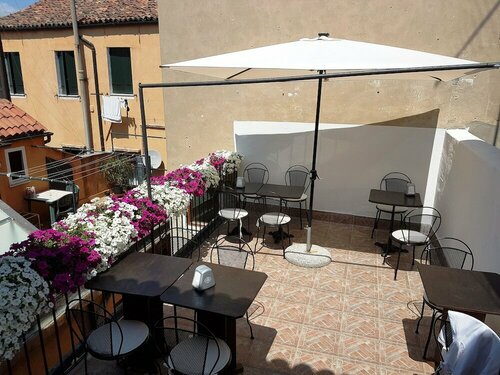 Al Portico Guest House, Забронировать Гостевой дом Отели Венето с завтраком, Завтраки