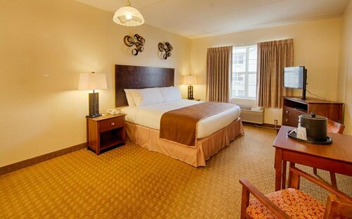 Landmark Inn Fort Liberty, Buchen Sie Hotel Fort Bragg North Carolina