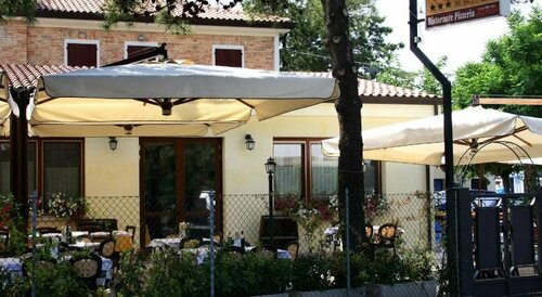 Hotel Villa Robinia, Забронировать Отель Равенна Ravenna Area