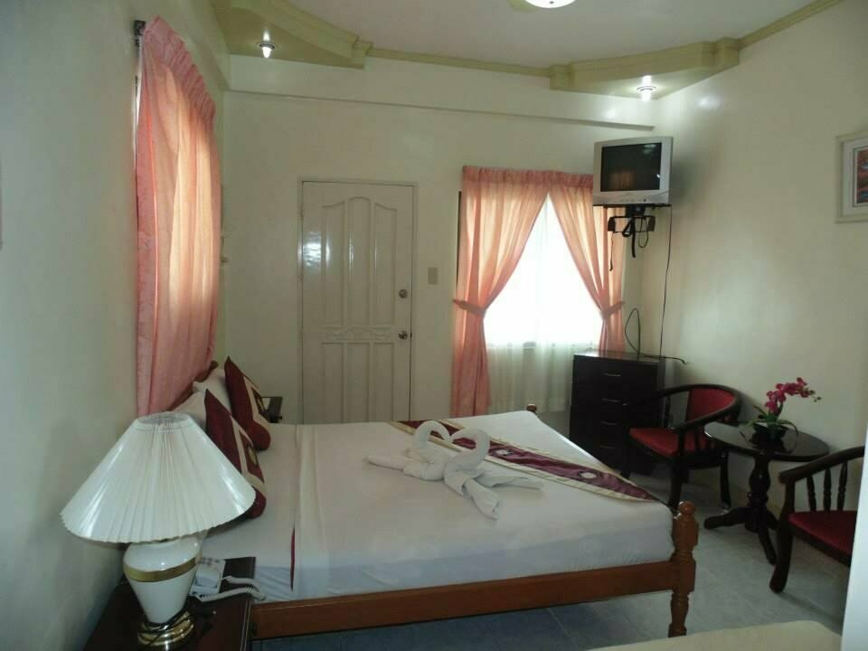 Royal Taal Inn