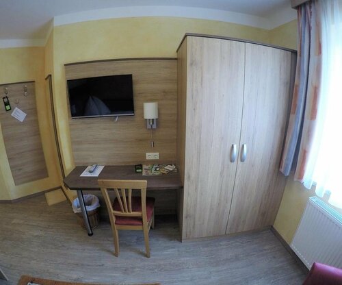 Hotel Freiensteinerhof Superior, Rezervasyon Otel Sankt Peter-Freienstein 