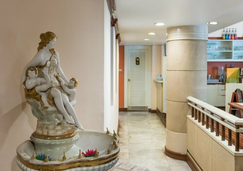 Silom Avenue Inn, Забронировать Отель Отели Бангкока с парковкой, Парковка
