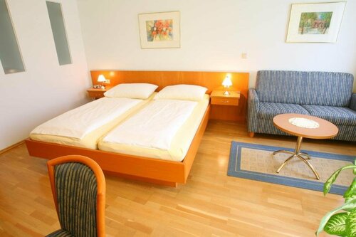 Solens Land Guest House, Reserva ahora Hostal o pensión Stegersbach 
