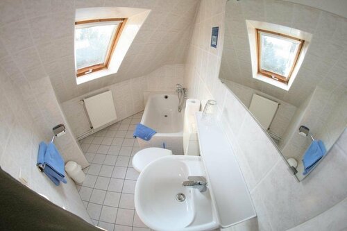 Wehrstedter Hof, Book Hotel Hoteller i Garz med parkering, Parkering