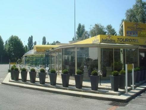 B&B HOTEL Lyon Eurexpo Bron, Rezerwuj Bed and Breakfast Bron Rhône