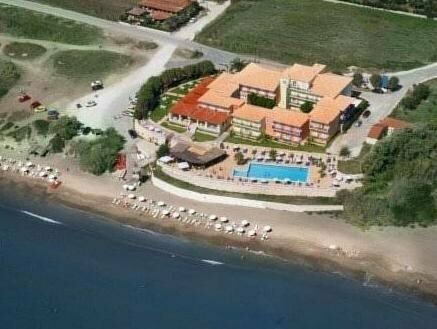 Crystal Beach Hotel, Забронировать Отель Каламакион Закинф, рядом с Пляж Каламаки