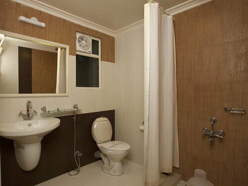 Hotel Sealord, Забронировать Отель Отели и гостиницы Коччи, рядом с Высокий суд Кералы, Отель