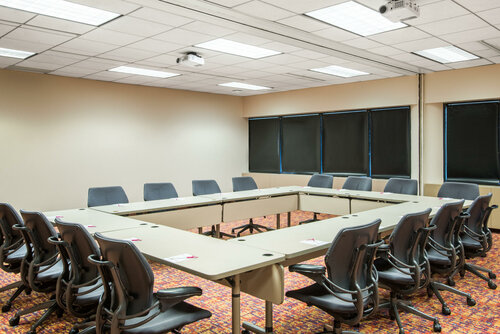 Crowne Plaza Princeton - Conference Center by IHG, Забронировать Отель Принстон North Jersey