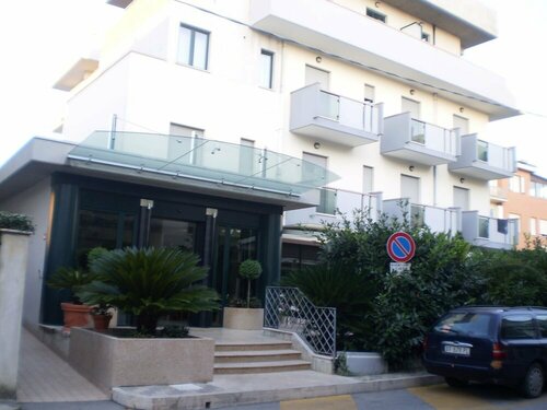 Hotel La Perla, Book Hotel Roseto degli Abruzzi Rom