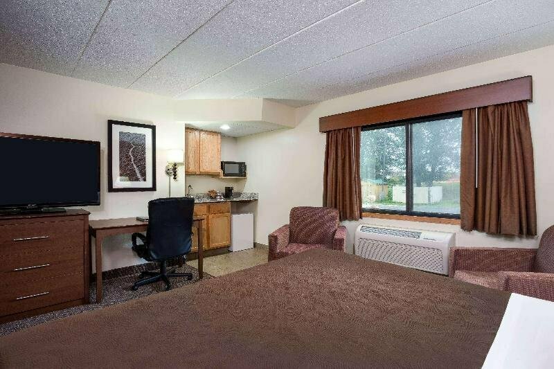 Travelodge by Wyndham San Rafael