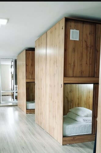 Salma Capsule Hostel, Reservar Albergue Hotéis em Bisqueque com estacionamento, Estacionamento