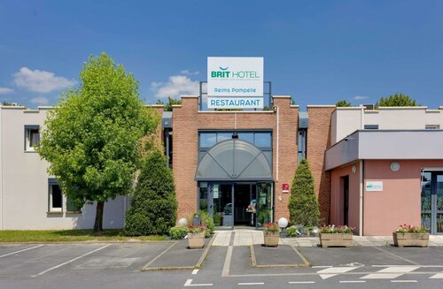 Best Hotel Reims La Pompelle, Rezerwuj Hotel Hotele w Champagne z parkingiem, Parking