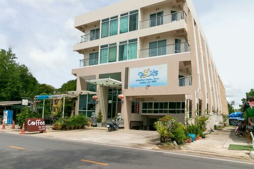 Golden Beach Hotel, Rezervovat Lázně / Resort Hotely v Central Thailand s parkováním, Parkování