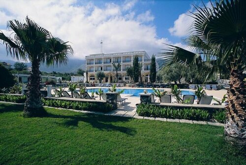 Altinkaya Holiday Resort, Rezerwuj Ośrodek wypoczynkowy Kyrenia Turcja