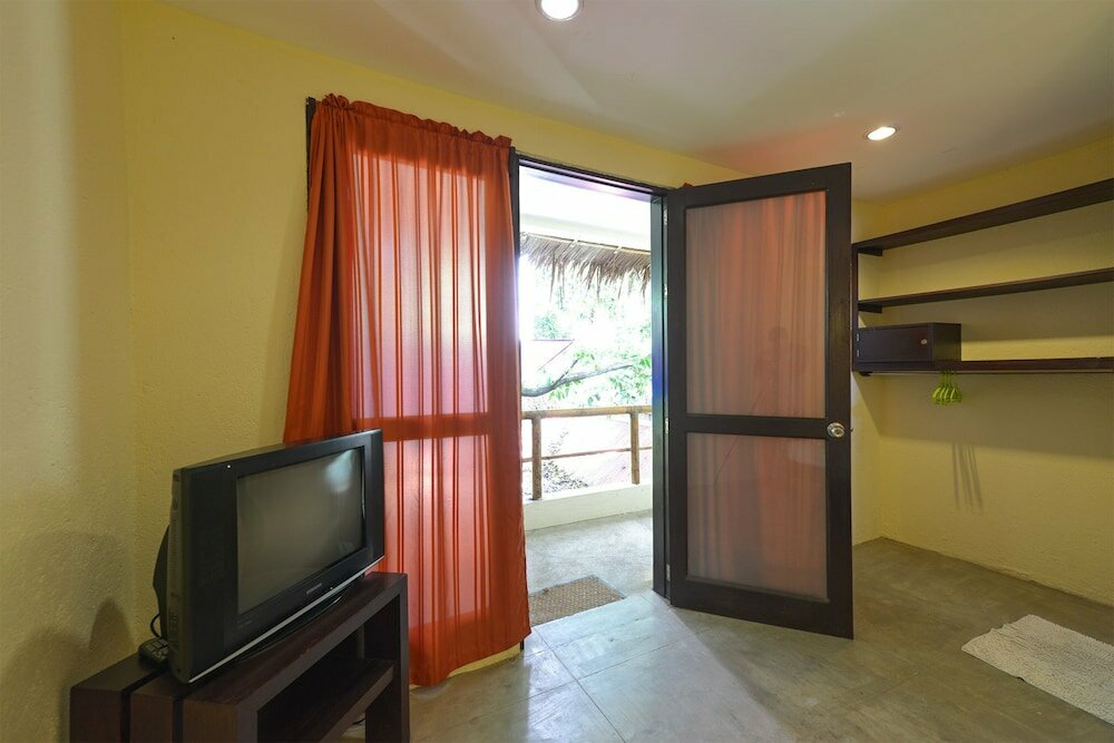 Lazy Dog Bed & Breakfast