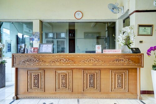 Diamond Hotel by OYO, Varaa Hotelli Subang West Java