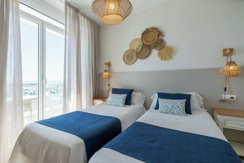 Hotel Ampolla Sol, Забронировать Отель Ла-Амполья El Baix Ebre, рядом с Capellans Beach