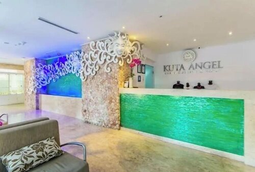 Kuta Angel Hotel Luxurious Living, Varaa Hotelli Hotellit Badung pysäköinnillä, Pysäköinti