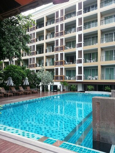 August Suites, Забронировать Отель Центральная Паттайя 