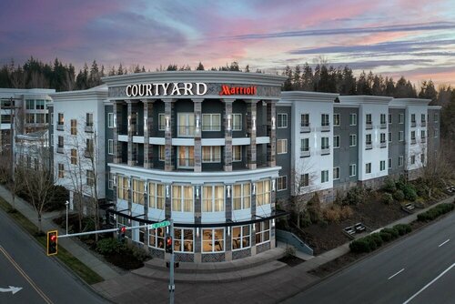 Courtyard by Marriott Seattle Kirkland, Забронировать Отель Отели Киркленд с завтраком, рядом с Торговый район The Village at Totem Lake, Завтраки