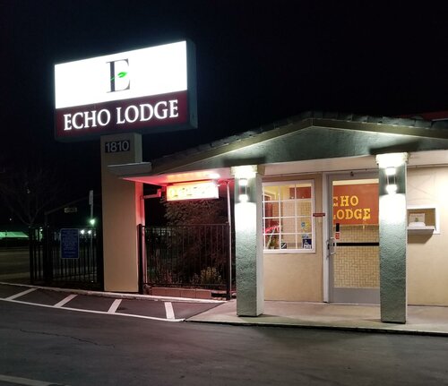 Echo Lodge, Забронировать Мини-отель Уэст-Сакраменто Калифорния