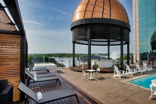 Sheraton Fallsview Hotel, Забронировать Отель Бизнес-отели Ниагара Фолс, рядом с Крытый аквапарк Фоллсвью, 4* 5*