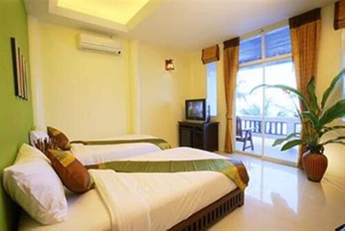 Tharathip Resort Koh Phangan - SHA Plus, Забронировать Курортный отель Курортные отели Вок-Тум, Курортный отель