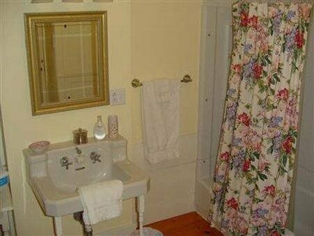 Stephen Clay Homestead Bed and Breakfast, Забронировать Отель «постель и завтрак» Лондондерри  Mclntyre