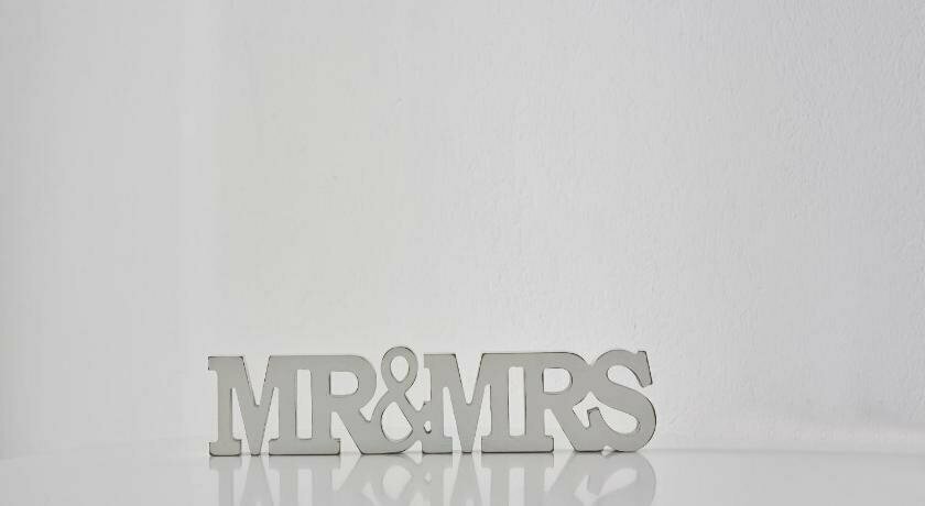 Mr & Mrs White Corfu