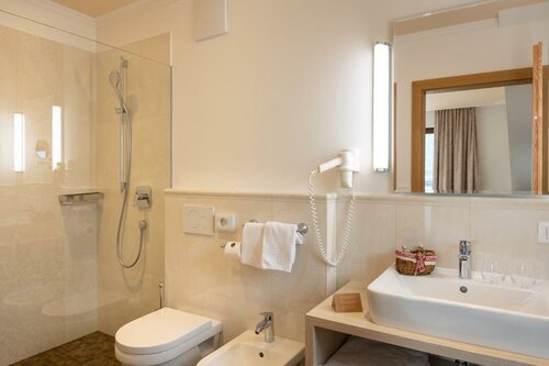 Residence Iris, Забронировать Отель Отели Вальдаора-ди-Сопра с завтраком, Завтраки