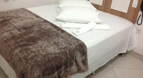Hotel Eliana, Забронировать Отель Гуарамирин Санта-Катарина