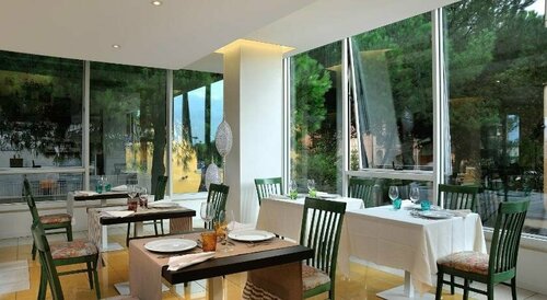 Hotel Riviera B&B, Забронировать Отель Отели в центре Мизано-Адриатико, в центре