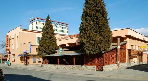 Hotel Slovan, Boek Hotel Lučenec Banskobystrický kraj