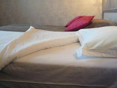 Hotel Le Limbourg, Забронировать Отель Рошфор провинция Намюр