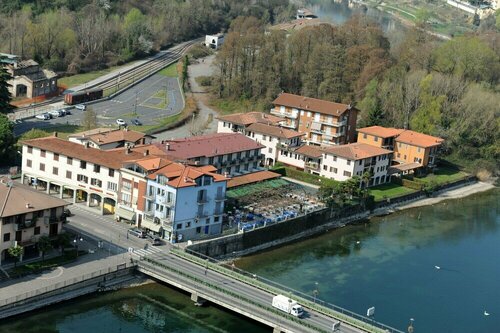 Hotel Stazione sul lago di Iseo, Забронировать Отель Паратико Озеро Исео