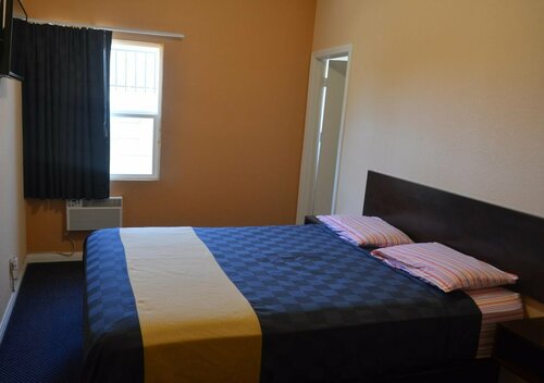 Tropicana Motel, Buchen Sie Motel Compton 