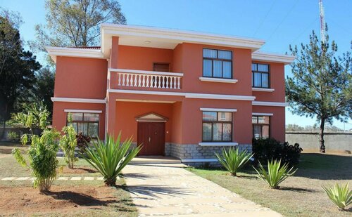 Madagascar Golden Peacock Hotel, Rezervasyon Otel Independence Avenue Otoparklı Oteller, Otopark