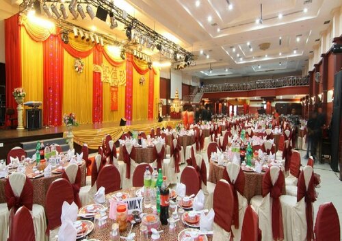 Hotel Tarakan Plaza, Book Hotel Hotels in Kalimantan with Parking, Parking