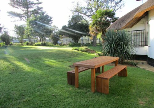 Absolute Leisure Cottages, Reservar Casa de férias Hotéis em Mhala com pequeno-almoço, Café da manhã