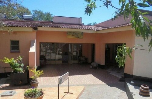 Tatenda Safaris, Reservar Casa de férias Casas de Campo em Hwange, Casa de campo / Cottage