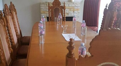 Reitumetse Guesthouse, Забронировать Отель Масеру Лесото, рядом с Maseru Mall